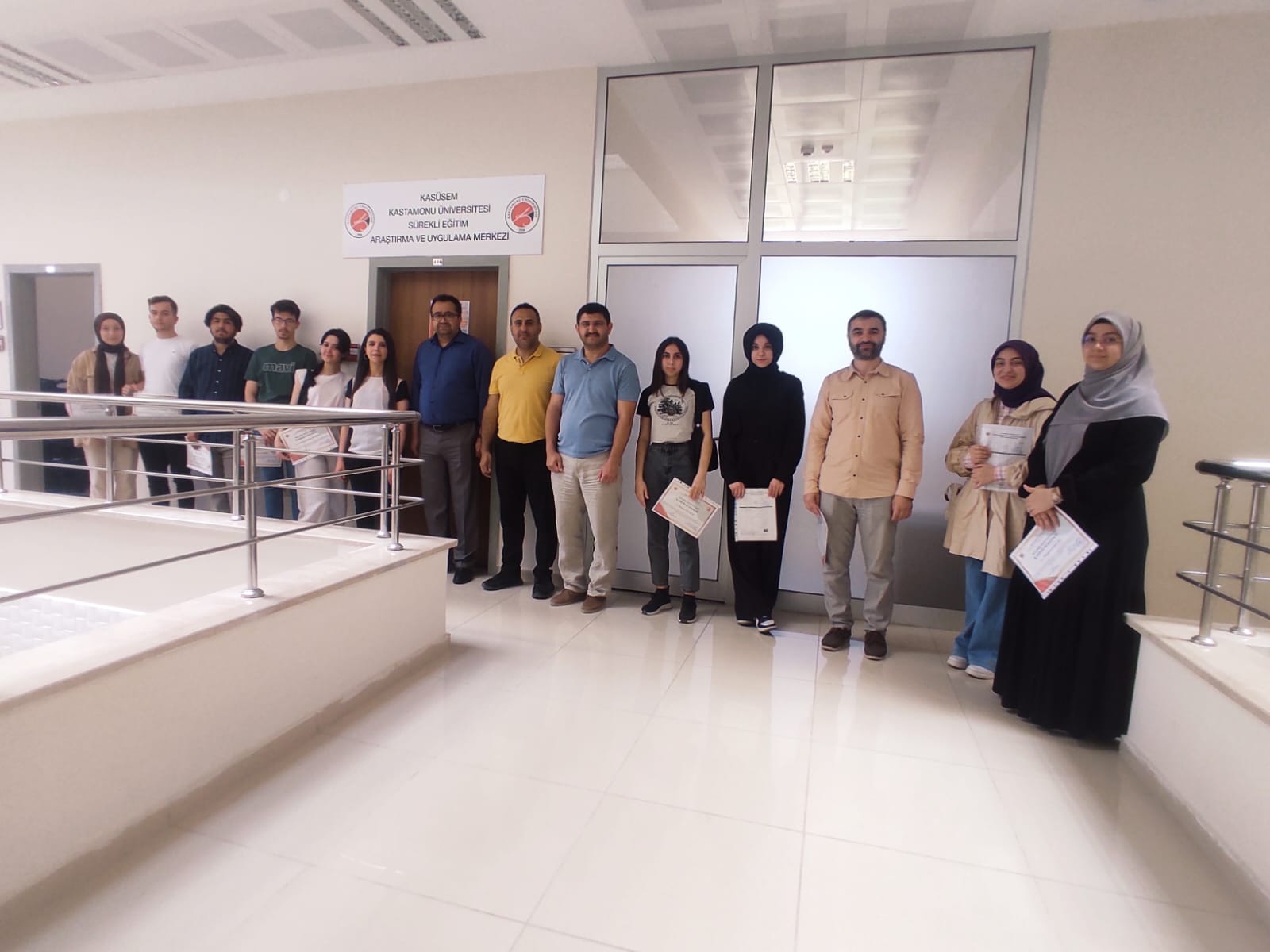 İŞ SAĞLIĞI VE GÜVENLİĞİ KURSU BAŞARI SERTİFİKALARI VERİLDİ