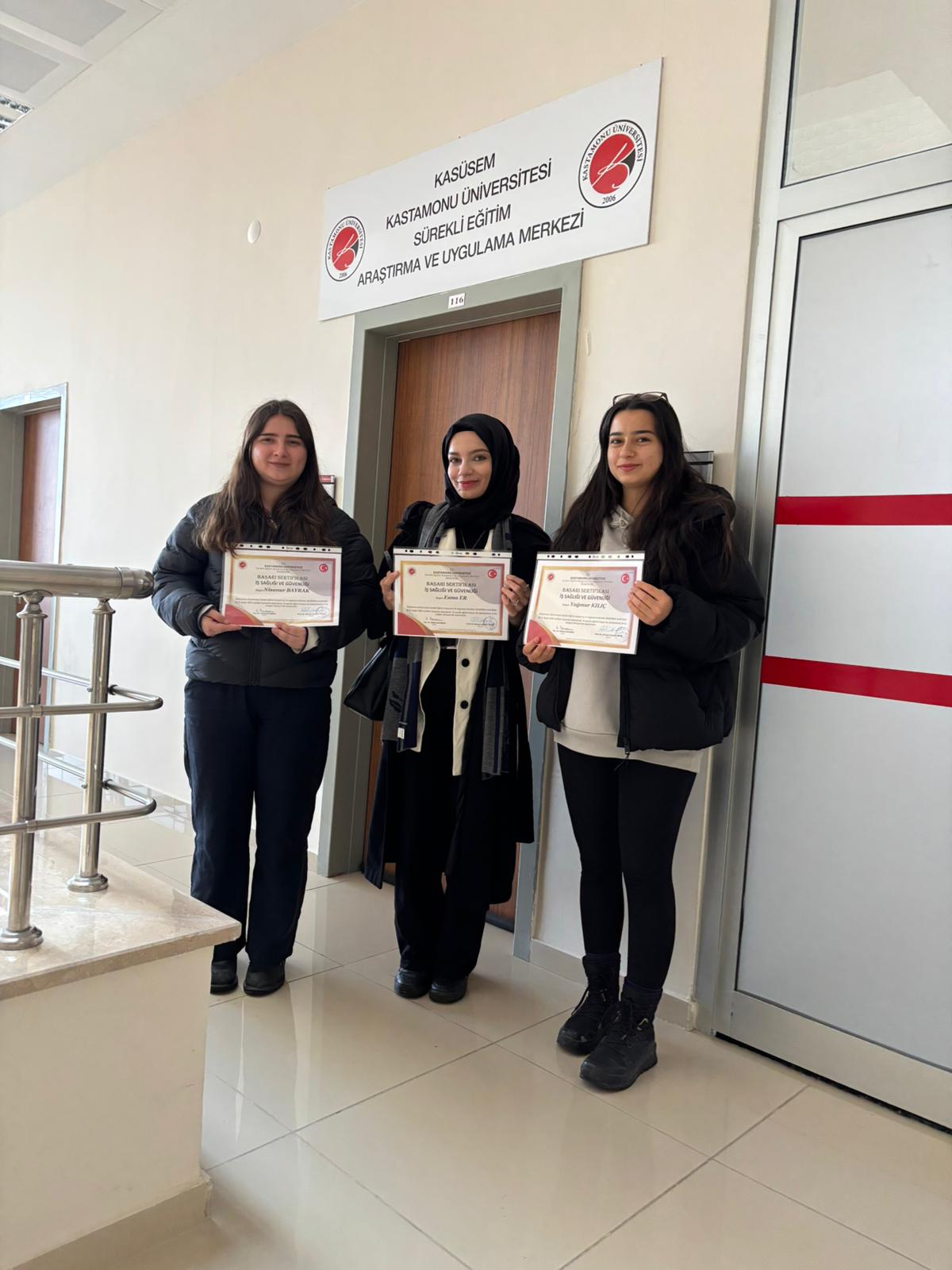 İş Sağlığı ve Güveliği Başarı Sertifikaları Dağıtıldı